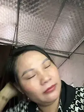 Kiki-cute  live sex cam