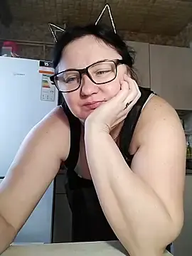 Holly-69  live sex cam