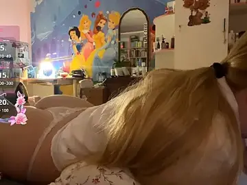 Lisi_Kiss_  live sex cam