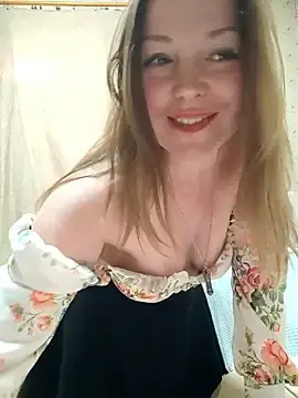 VselenaSun402  live sex cam