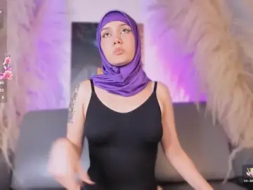 Yara_hind  live sex cam