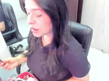 BellaFlaming  live sex cam