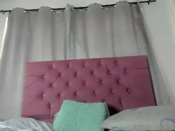 Hannah_Brookks  live sex cam
