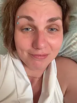Magic__smile  live sex cam