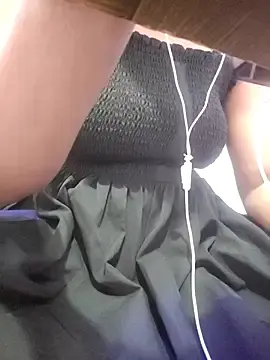 Siyababy4  live sex cam