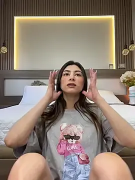 Evelyn_hills  live sex cam