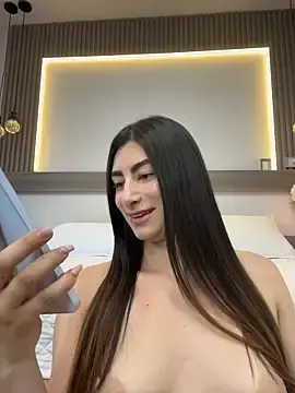 Evelyn_hills  live sex cam