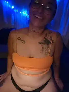 Sweetshubbymami  live sex cam