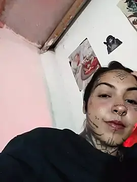 Demonni_1  live sex cam