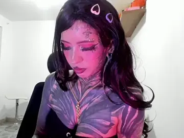 Nickidoll66-  live sex cam