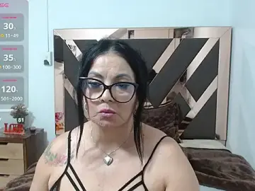 Lindaesmeralda  live sex cam