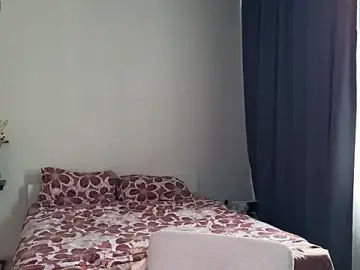 AyeHoney  live sex cam