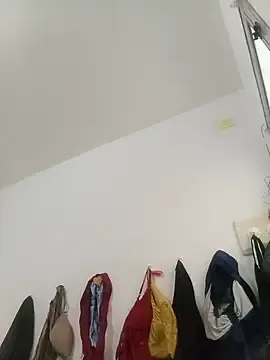 Carolzinhaoficial  live sex cam