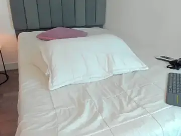 DeniseBurton  live sex cam