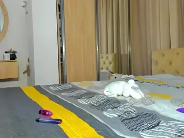 Lesyalisss  live sex cam