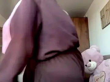 LorriHeppeard  live sex cam