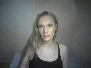 LunaBelle8  live sex cam