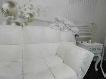 Merika_12  live sex cam