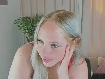Nikolla_  live sex cam