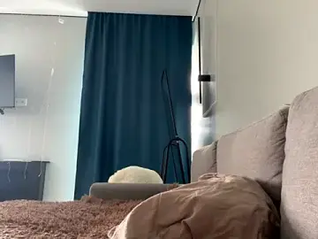 TomikoGiroux  live sex cam