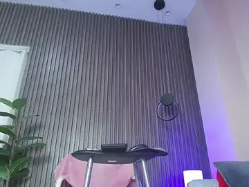 Biancaa_18  live sex cam