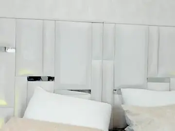 Brittany_muse  live sex cam