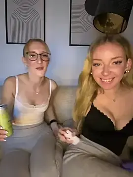 Chaanntyy  live sex cam
