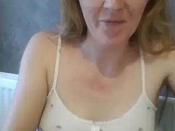 Gigibaby93  live sex cam