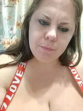 Ginabig  live sex cam
