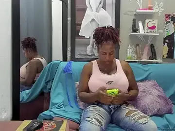 Karen_Bis  live sex cam