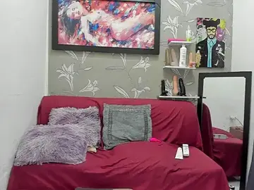 Karen_Bis  live sex cam
