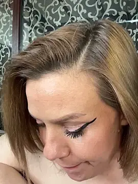 KrisKkiki  live sex cam