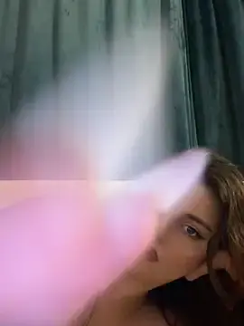LaraRoseen  live sex cam