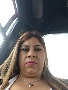 Laura-Hernandez  live sex cam
