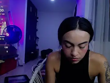 Leslie_Bussh_  live sex cam