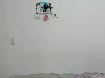 RENELL  live sex cam