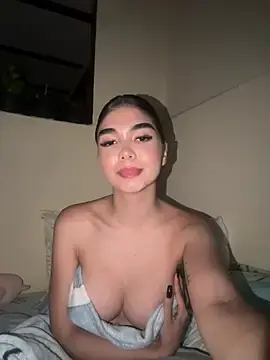 Valentinableir  live sex cam