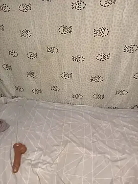 Fatikiralove  live sex cam