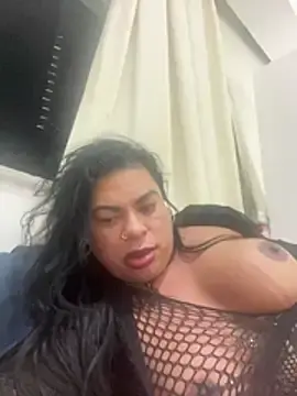 GUTACURTY  live sex cam