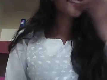 Hottie-rani  live sex cam