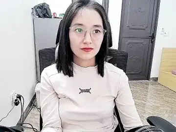 Shulee21  live sex cam