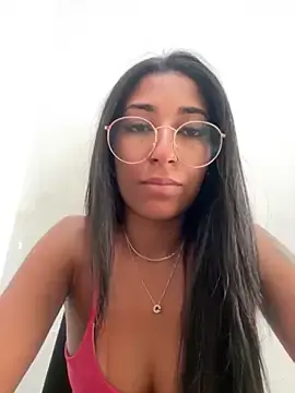 Julia_hoot  live sex cam