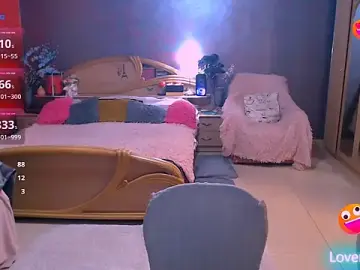 Ariellefoxy  live sex cam