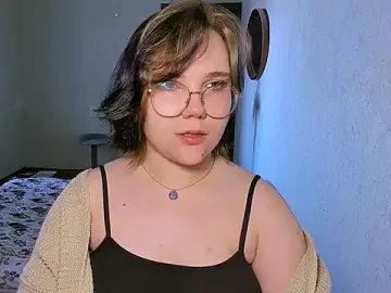 Lily-Violet  live sex cam