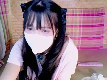 Shawtysis  live sex cam