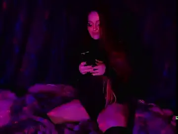 Hazardjones  live sex cam
