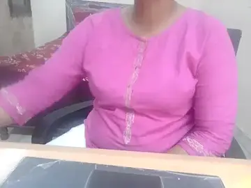 Its_janvii  live sex cam