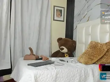 Lesly1w  live sex cam