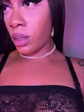 Rayemillian  live sex cam