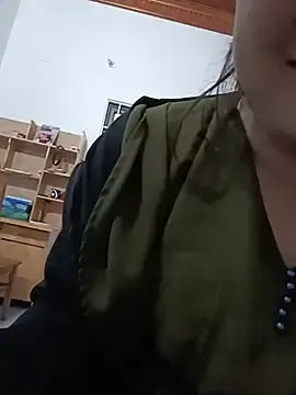 Holy-mi  live sex cam